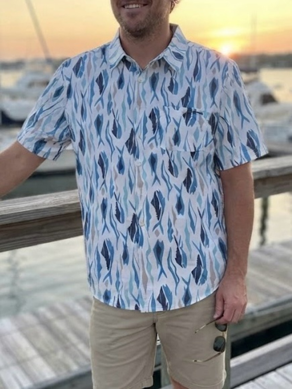 Salt Life SLX Blue Fish Pattern Performance Shirt  Nautical Travel Coastal L